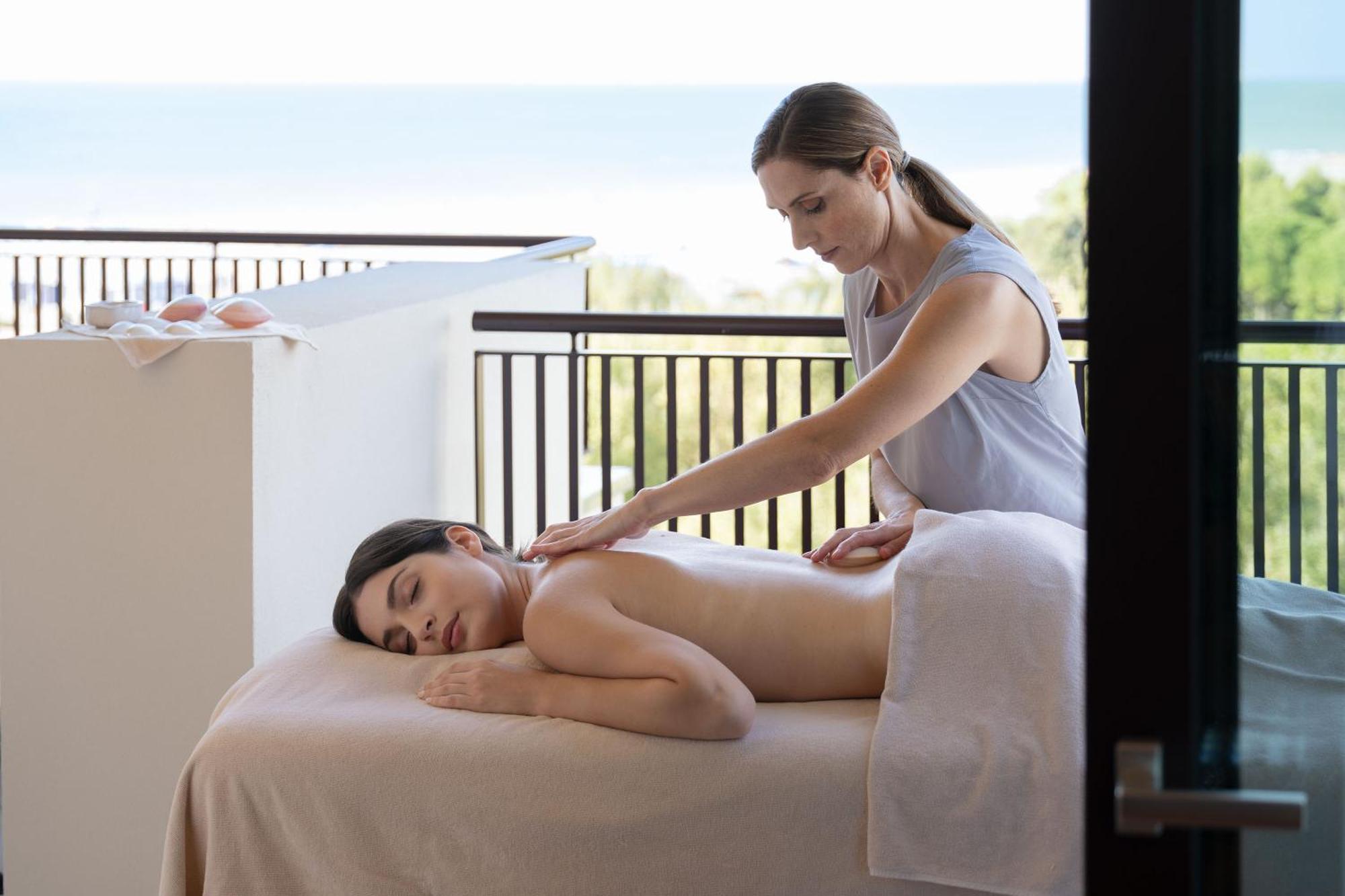 Savoy Beach Hotel & Thermal Spa Bibione Esterno foto Massage