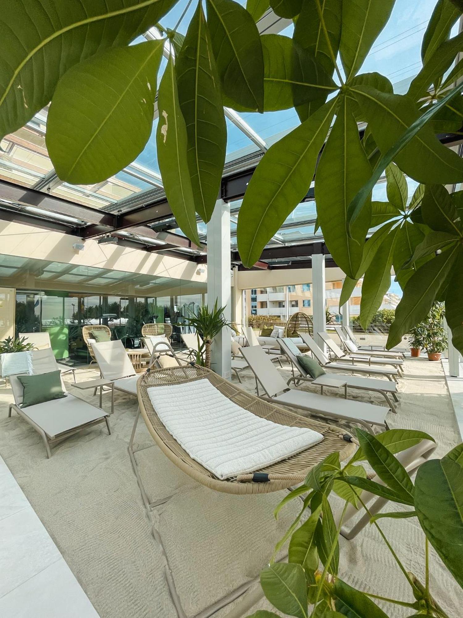 Savoy Beach Hotel & Thermal Spa Bibione Esterno foto Solarium